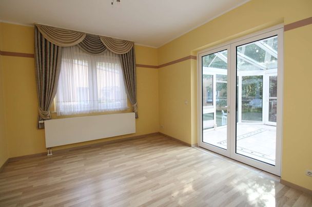 Ihr eigenes Haus direkt an der OSTSEE! Mit Wintergarten, Einbauküche und Einliegerwohnung! - Photo 1