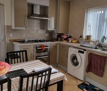 2 bedroom detached bungalow to rent - Photo 4