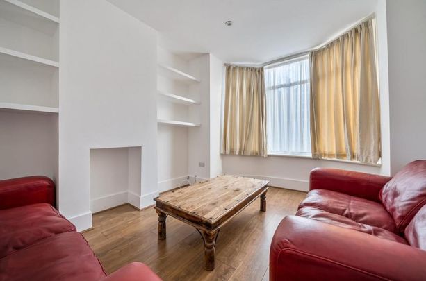 3 bedroom terraced house to rent - Photo 1