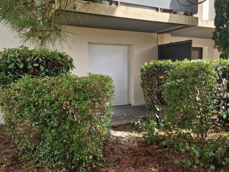 Location Appartement 3 pièces 61 m2 à Saint-Médard-en-Jalles - Photo 2