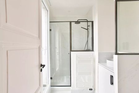 Appartement à louer à Paris 9Ème - Photo 5