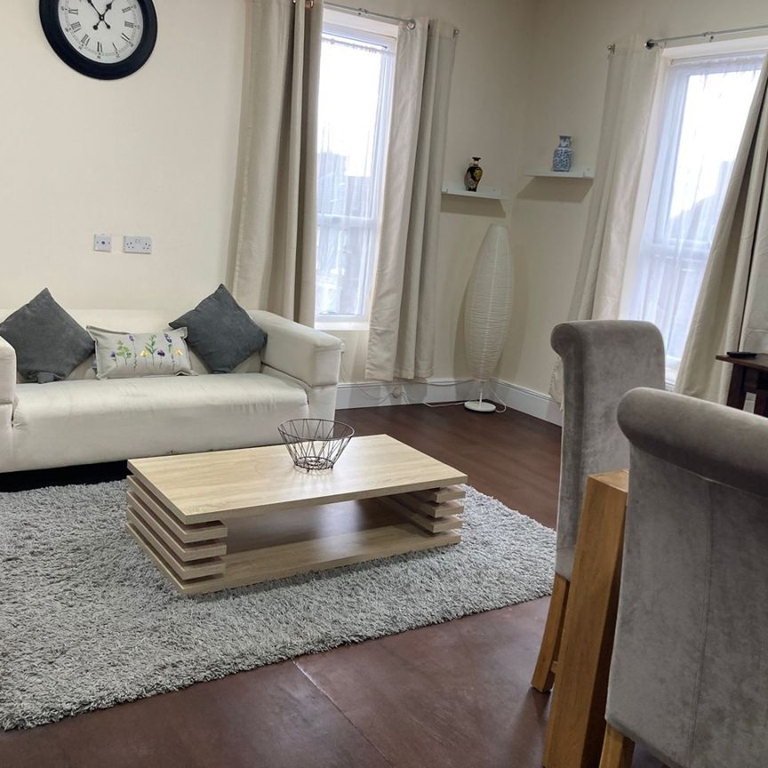 Room in a Shared House, Selwyn Street, L4 - Photo 1