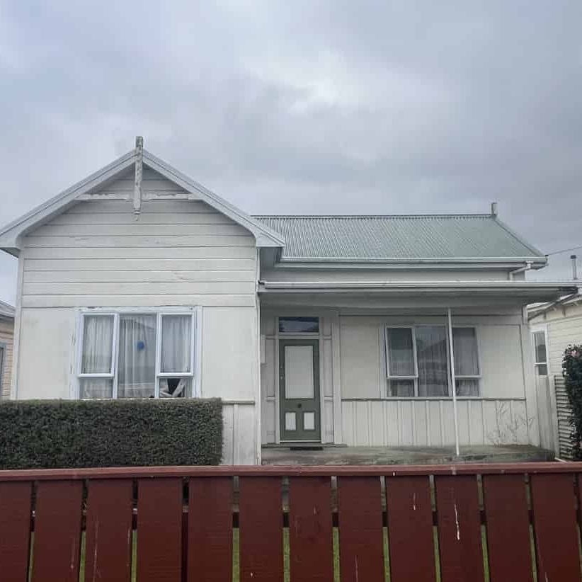 Student Rental - Five Bedrooms - Centrally Located - Photo 1