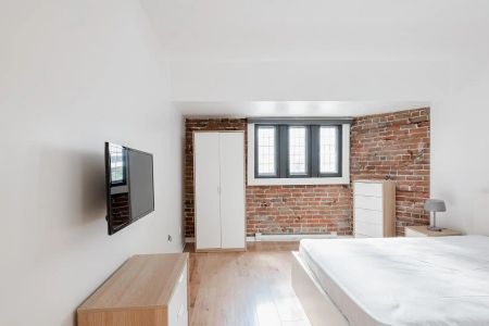 Castle Lofts — 202 - Photo 4