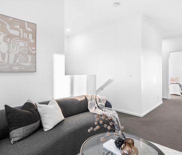 Stylish Four-Bedroom Home Offering Comfort and Convenience - Photo 4