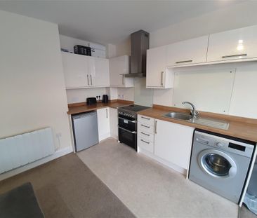 2 bedroom apartment to rent - Photo 2