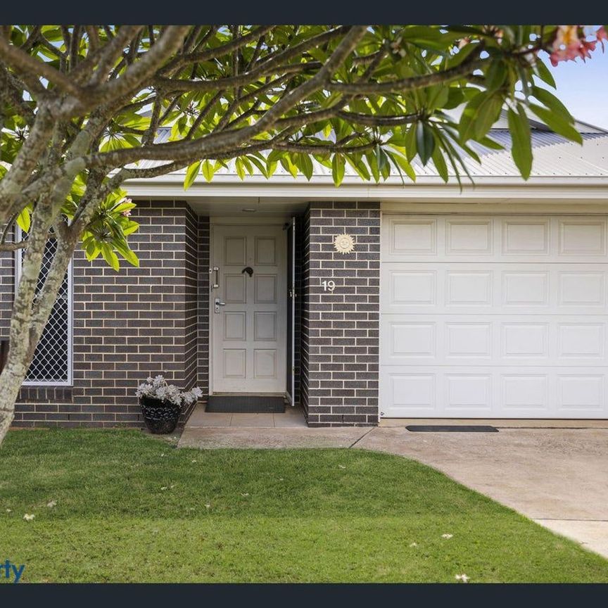 19 Vinnicombe Street, 4350, Kearneys Spring Qld - Photo 1