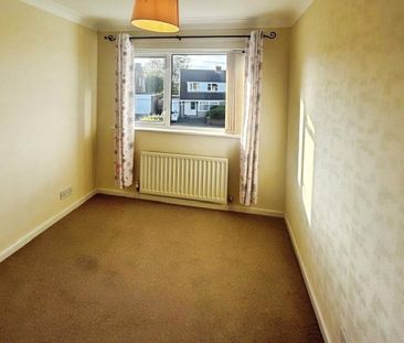 3 bedroom semi-detached house to rent - Photo 2