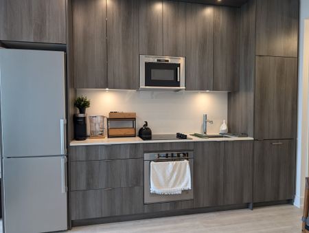 For Lease - 20 Inn On The Park Drive Unit# 2738, Toronto, Ontario - Photo 2