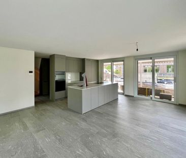 Modernes 7.5-Zimmer-Doppeleinfamilienhaus eingebettet ins Suterguet Gränichen - Photo 3