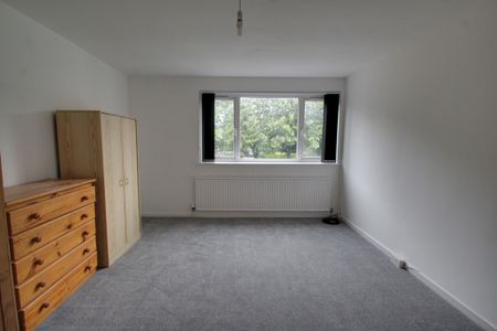 4 bed detached house to rent in Rugby Road, Hinckley, LE10 - Photo 5