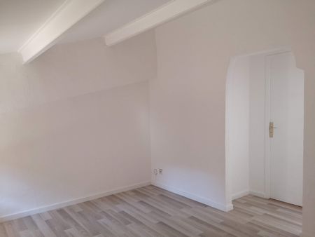 Location Appartement 2 pièces 32m² HYERES 83400 - Photo 2