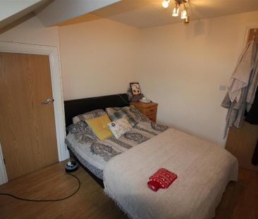 2 bedroom flat to rent - Photo 6