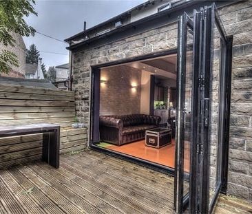 2 Whitegate Road, Huddersfield, HD4 - Photo 1