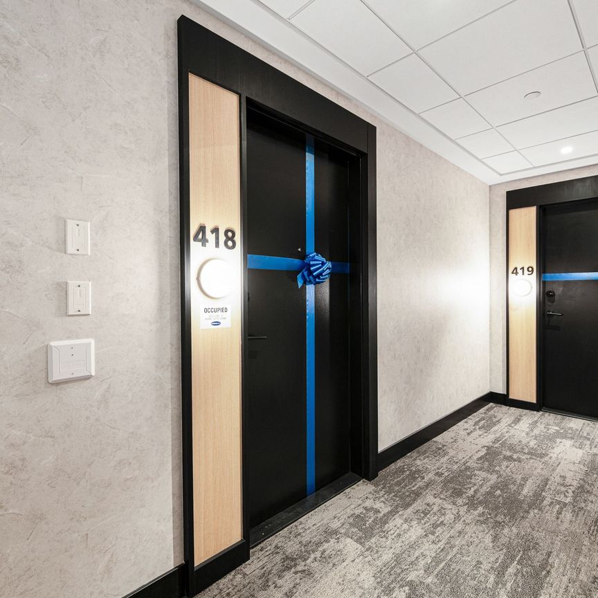For Lease - 3008 William Cutmore Boulevard Unit# 418, Oakville, Ontario - Photo 1