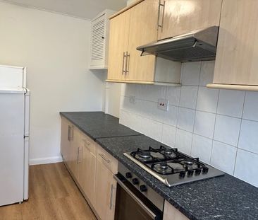 4 Bed Flat, Hendon, NW4 - Photo 5