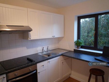 1 bedroom flat to rent - Photo 5