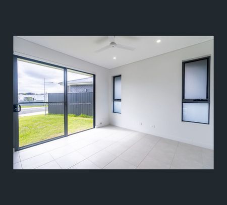 17a Stanham Circuit, Gledswood Hills, NSW 2557 - Photo 2