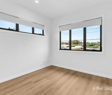 Two-Bedroom, Two-Bathroom Townhouse in Brunswick with Off-Street Pa... - Photo 1