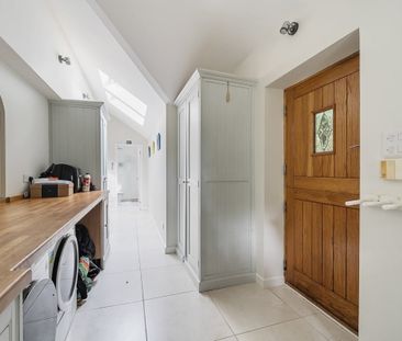 4 bedroom detached house to rent - Photo 1