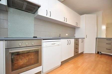 50/120 Sturt Street - Photo 3