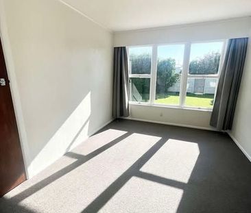 Great 3 Bedroom house in PILLANS POINT LOCATION - Photo 1