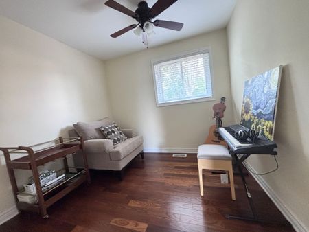 For Lease - 97 Bishop Drive, Barrie, Ontario - Photo 4