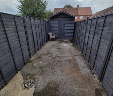2 bedroom semi-detached house to rent - Photo 3
