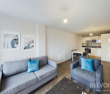2 bedroom flat to rent - Photo 2