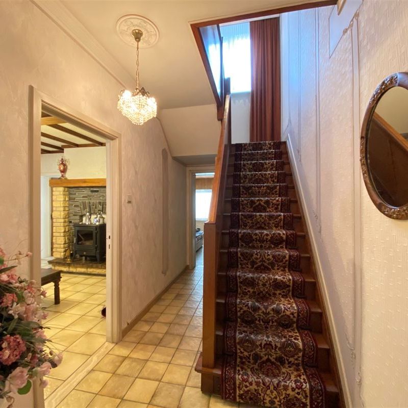 Halfopen bebouwing met 3 slaapkamers - Photo 1
