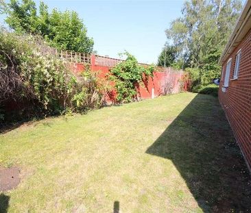 Longfield Road, Twyford, Reading, Berkshire, RG10 - Photo 3