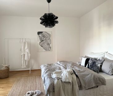 Singlewohnung mit Extrazimmer im 3. Stock **kein Lift** **bei den B... - Photo 2