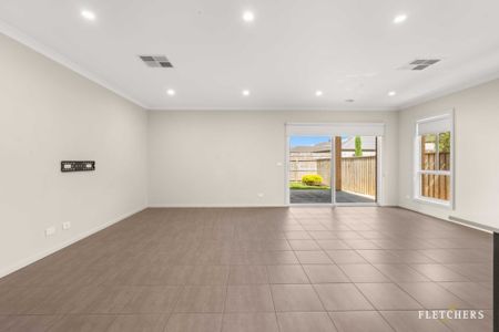 Beautiful family home in Werribee - Photo 5