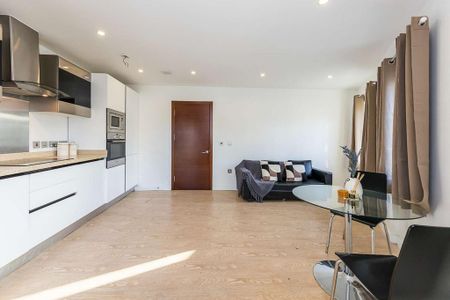 1 bedroom flat to rent - Photo 4