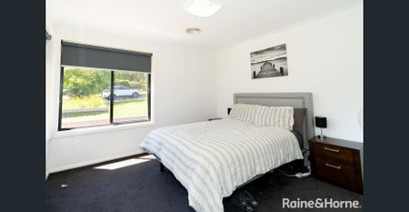 SPACIOUS TOWNHOUSE IN A PEACEFUL LOCATION - Photo 5