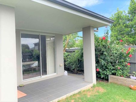 Modern 3-Bedroom Family Home - Photo 2