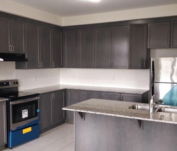 For Lease - 15 Affusion Road, Brampton, Ontario - Photo 3