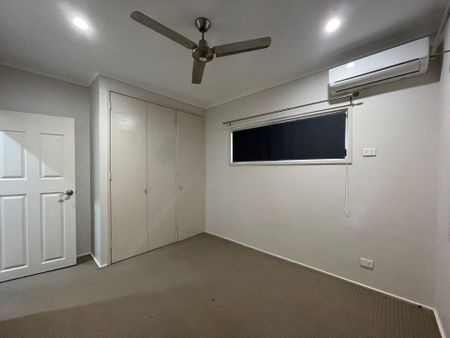 4 Bedroom with Pool - Photo 4