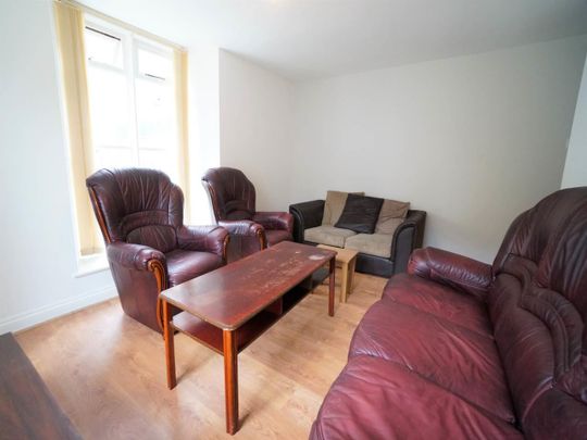 Flat 1, Ebenezer Chapel York Place - Photo 1