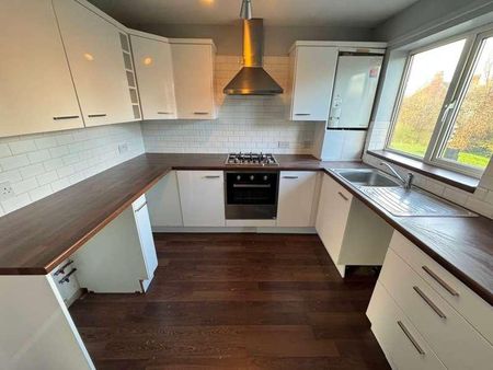 Regent Court, Blyth, NE24 - Photo 4