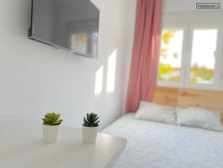 Barriada la Palmilla, Sevilla, Andalusia 41009 - Photo 5