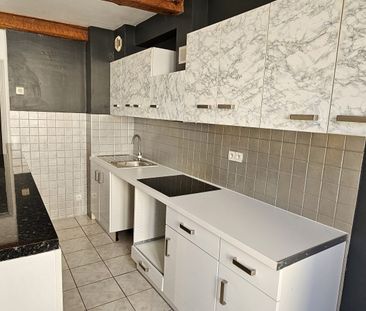 Location Appartement 3 pièces 48m² GONFARON 83590 - Photo 3