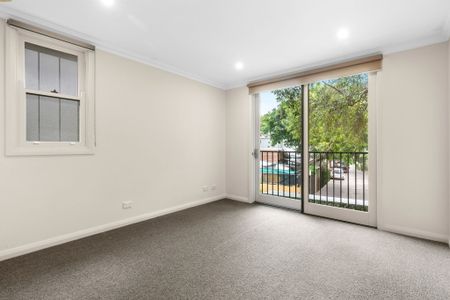 21 Oxford Street, Bondi Junction NSW 2022 - House For Rent | Domain - Photo 3