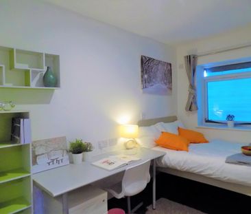 Room in a Shared House, Thimbler Road, CV4 - Photo 3