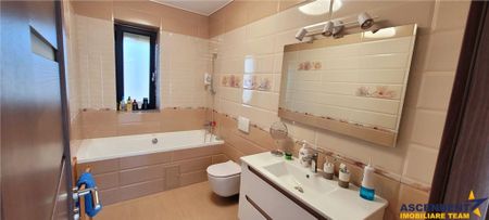 Corp de casa,constructie noua curte proprie,garaj, Bartolome - Fotografie 4