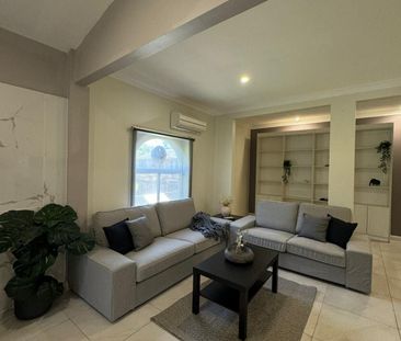 Toongabbie - Photo 1