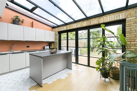 5 bedroom terraced house to rent - Photo 2