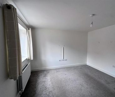 2 bedroom end of terrace house to rent - Photo 4