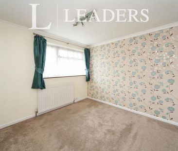 3 bedroom house to rent Buchanan Drive, Luton, Bedfordshire, LU2 - Photo 4