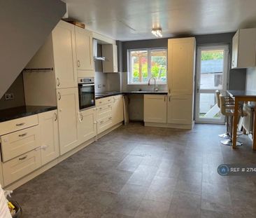 2 bedroom terraced house to rent - Photo 1